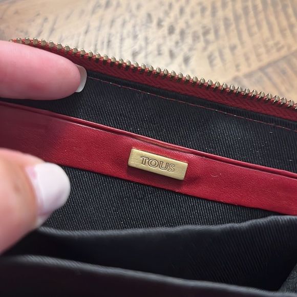 TOUS Organizer Zippy Wallet | Leather - Picture 9 of 11